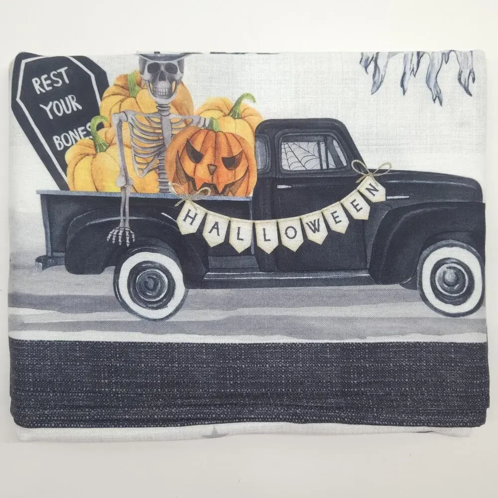 Christian Lacroix Halloween Tablecloth Oblong‎ Skeleton Gothic Pumpkin 60x84